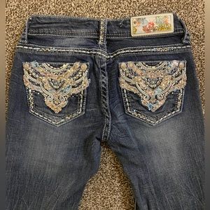 Low rise jeans
